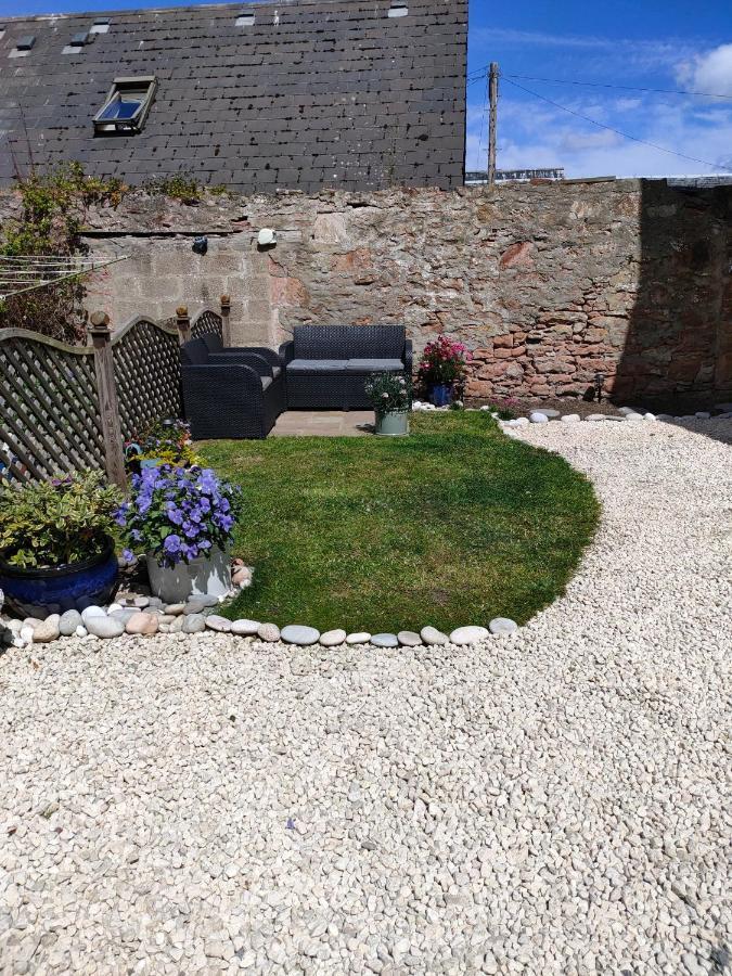Shadow'S Cottage Situated In Fishertown, Nairn. Eksteriør billede